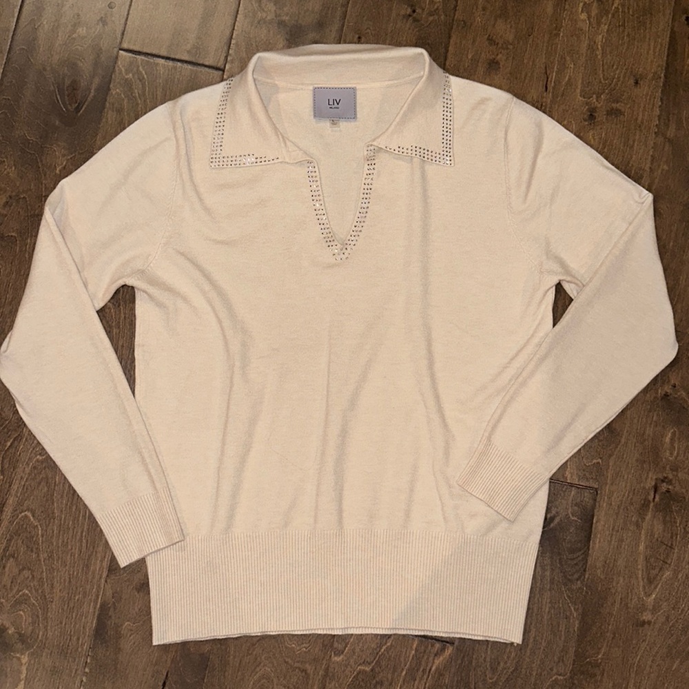 Liv Milano Rhonestone embellished vneck collared sweater